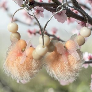 Pom-pom-fly
